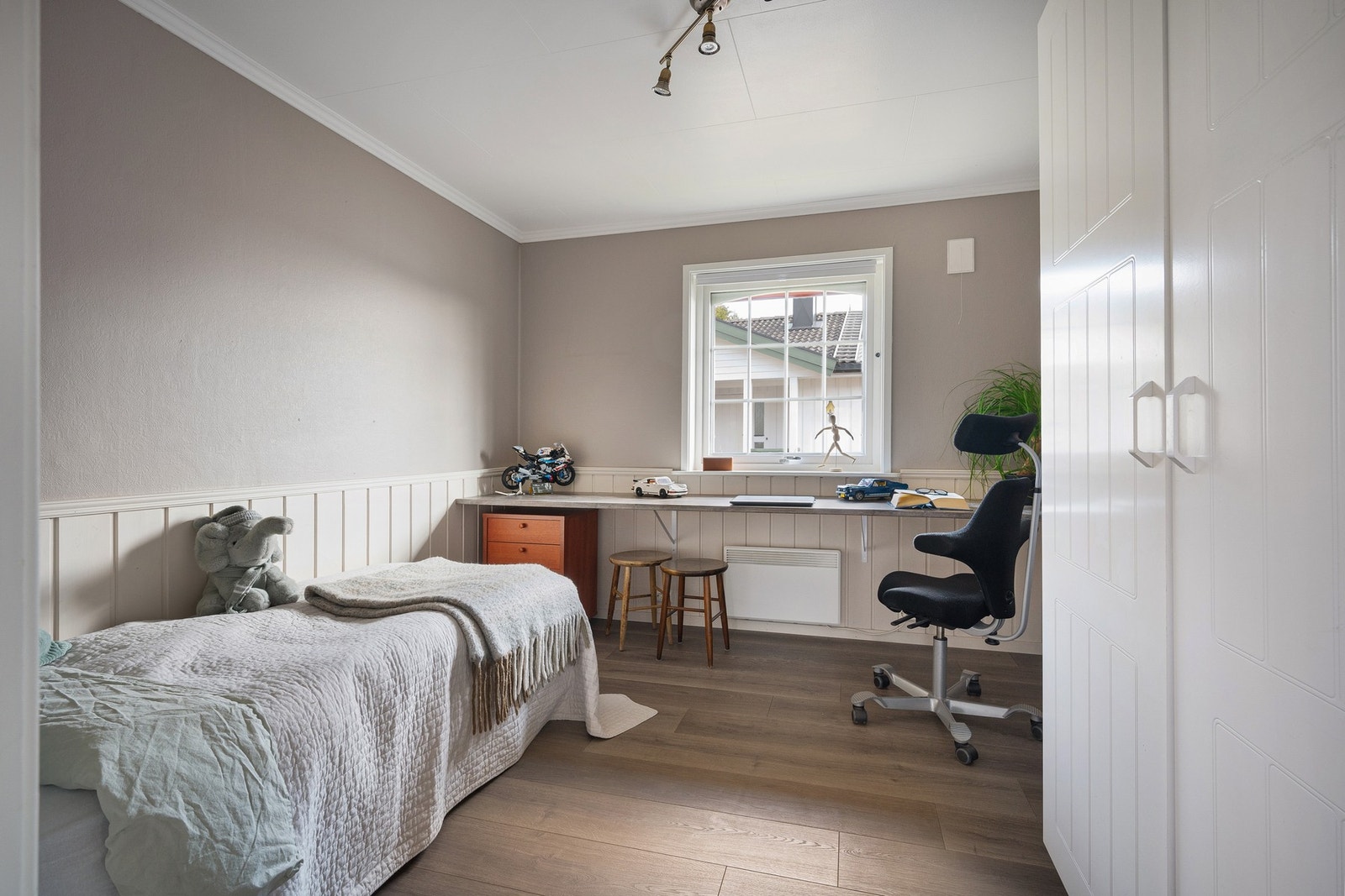 Soverommene har god plass til møblering. Galleribilde