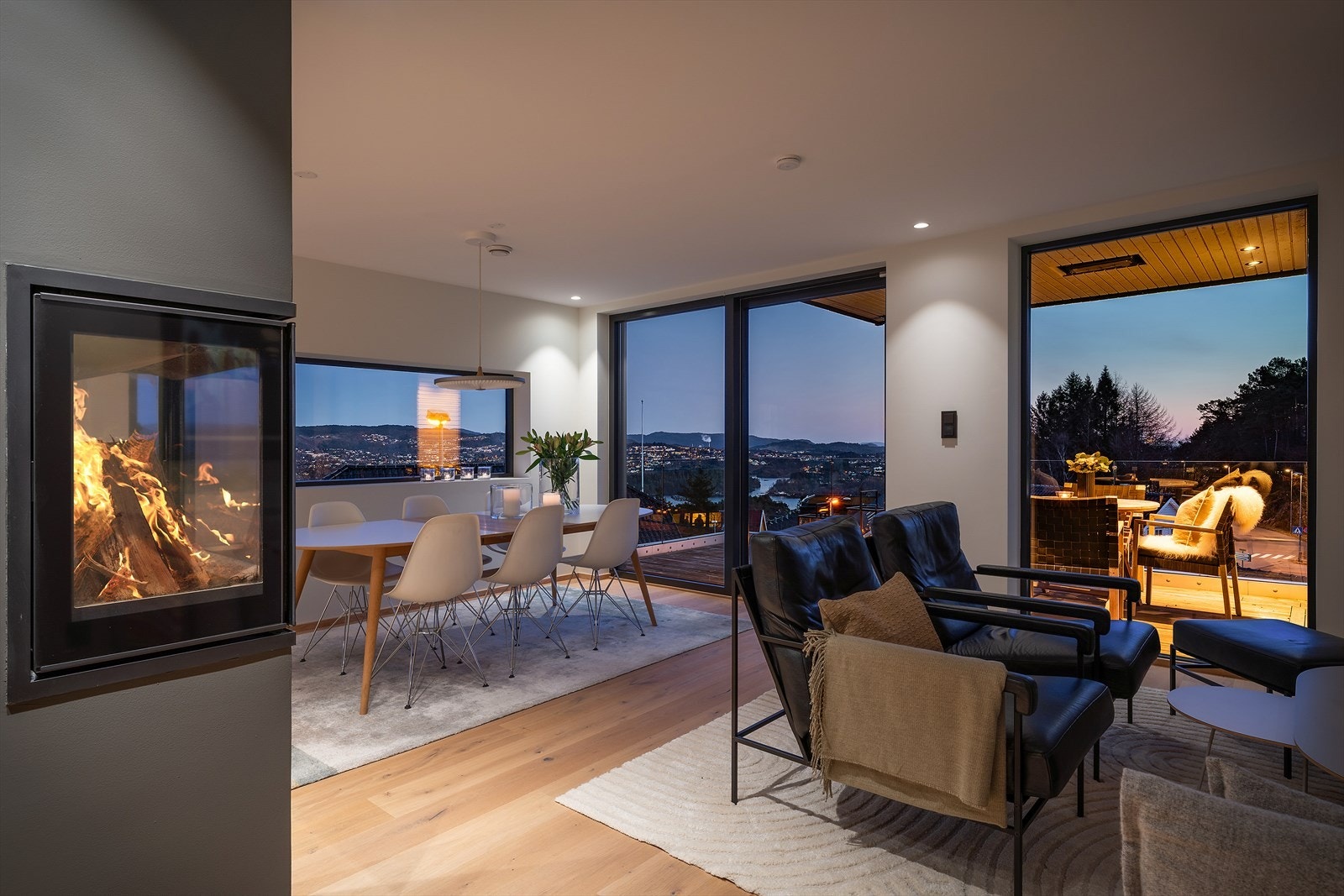 Stor påkostet enebolig med svært attraktiv beliggenhet Galleribilde