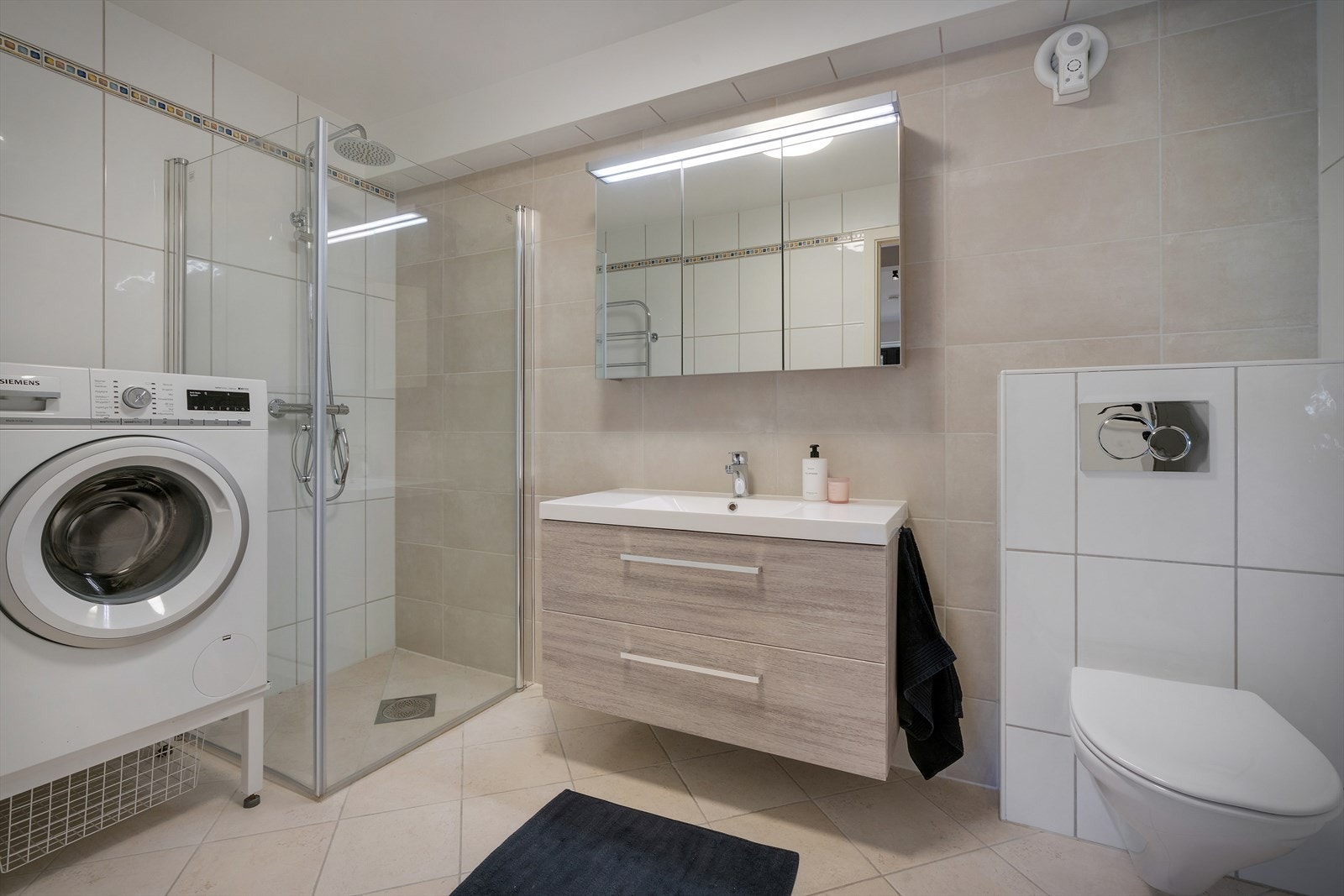 Bad tilhørende hybel Galleribilde