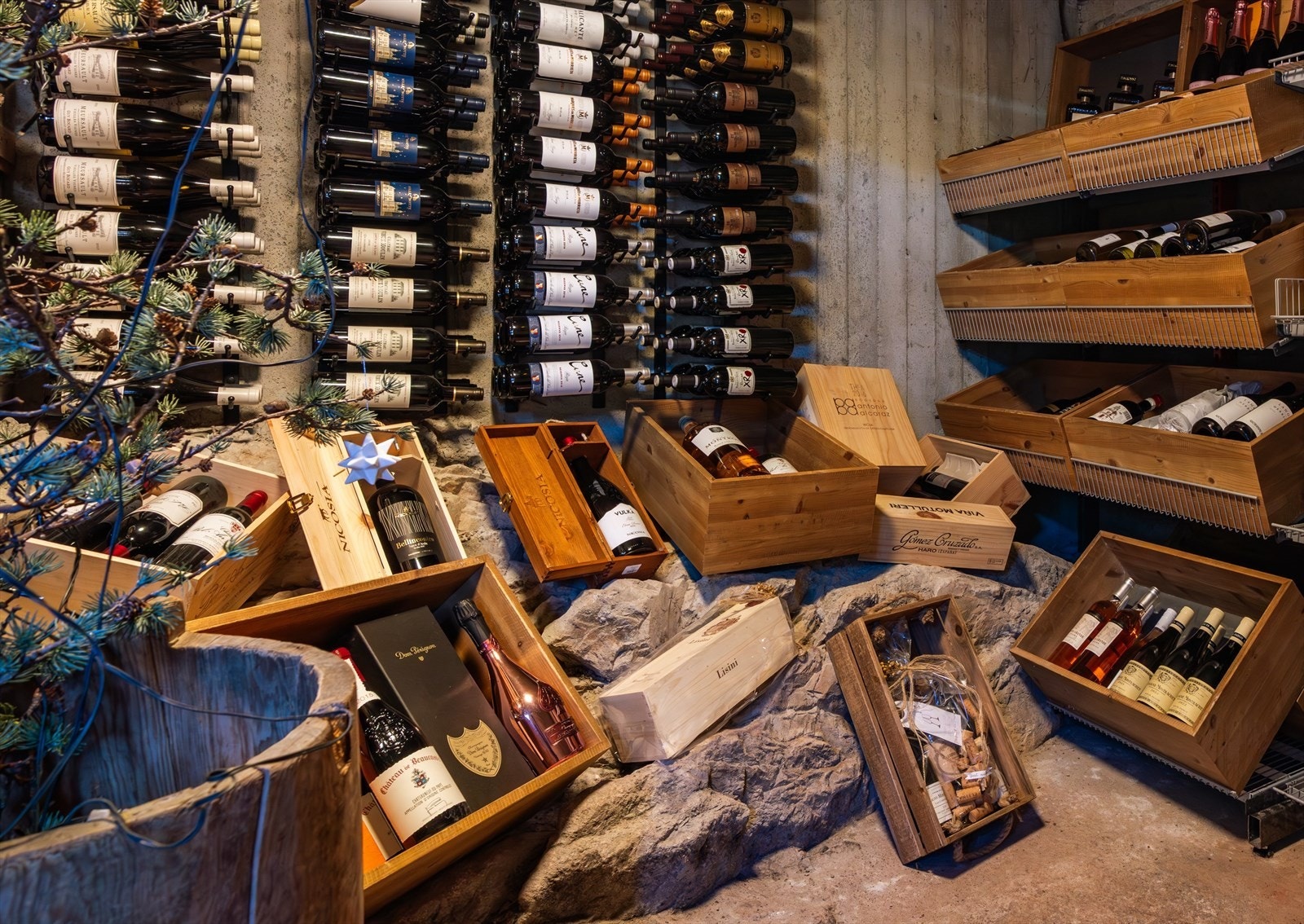 Boligens kjellerrom gir flere gode oppbevarings- og bruksmuligheter. Galleribilde