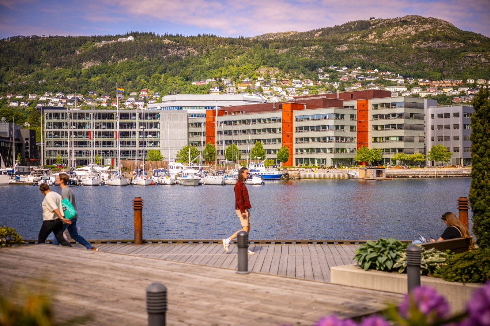 - Perfekt å ta seg en spasertur/løpetur langs den flotte promenaden - Galleribilde