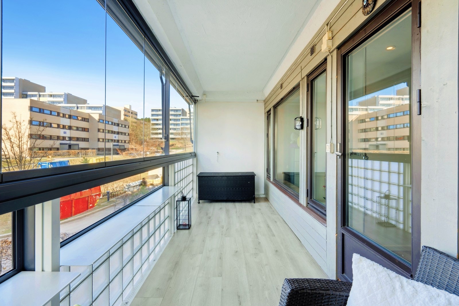 Vestvendt retning byr på kveldssol og flotte solnedganger. Galleribilde