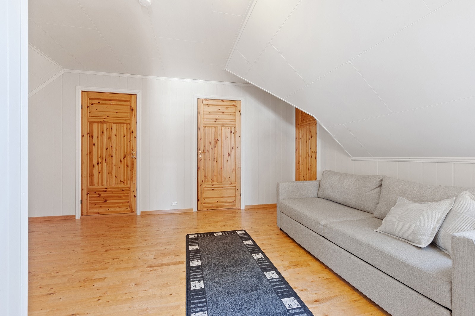 Gang på loft kan også benyttes som loftstue Galleribilde