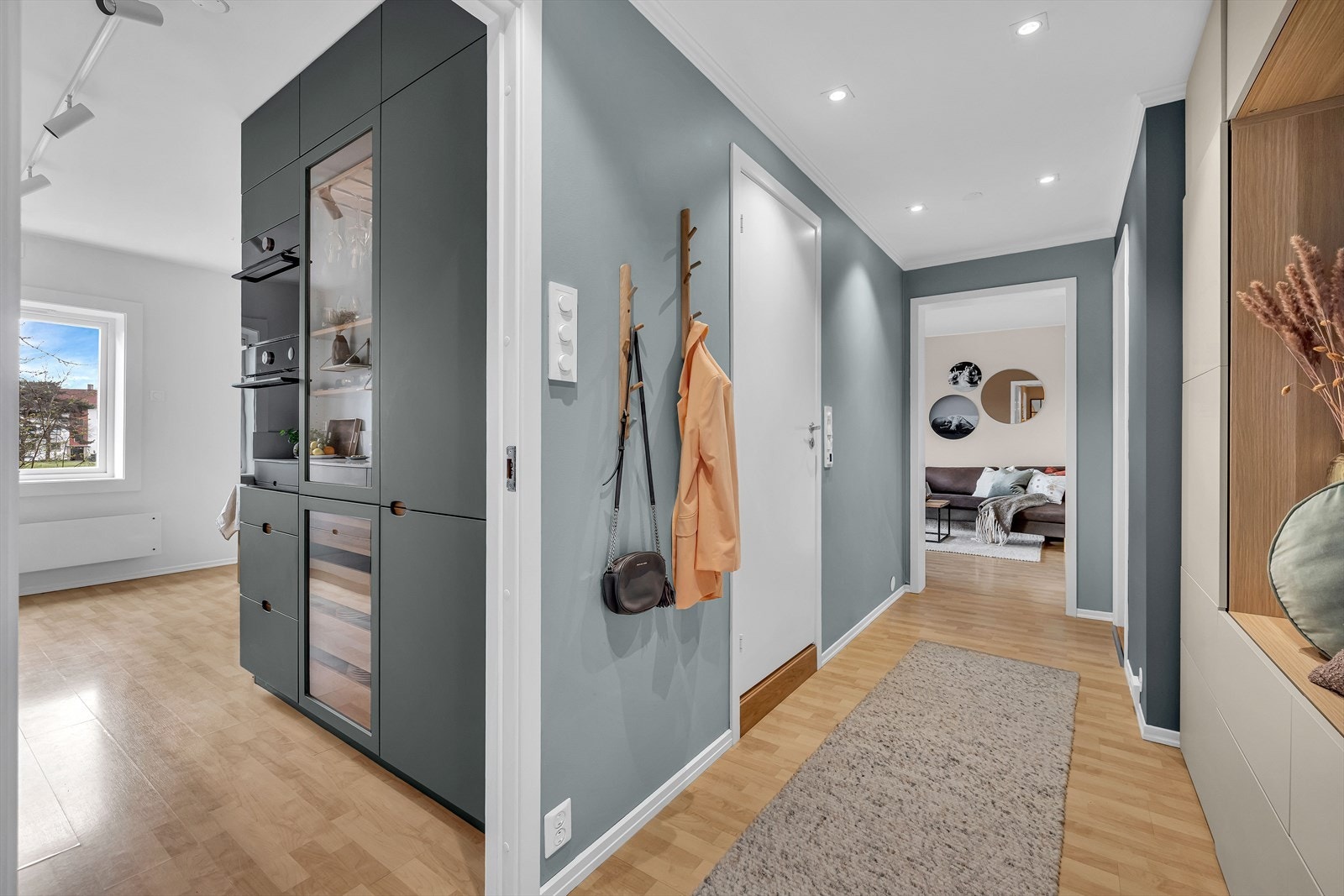 Gjennomgående leilighet med godt lysinnslipp. Galleribilde