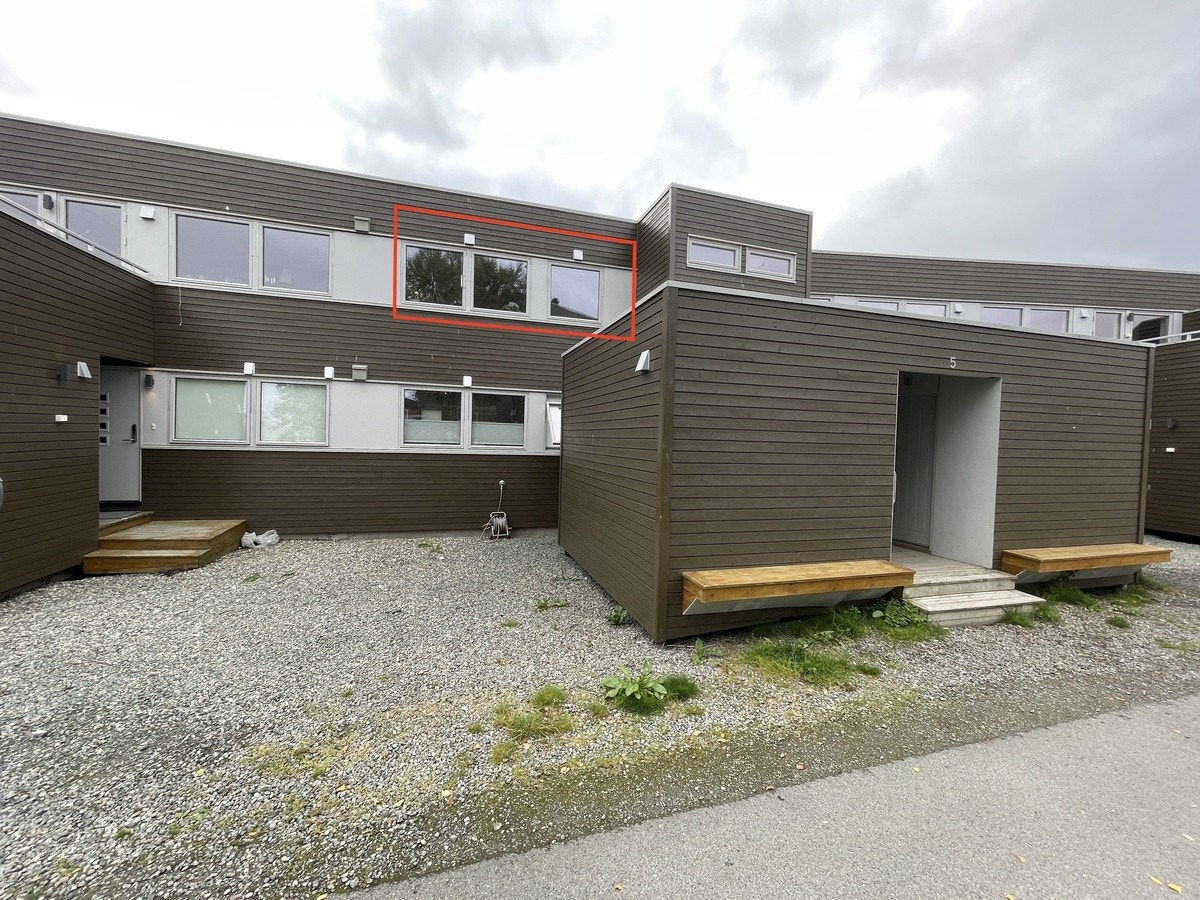 Karisvingen 5c ligger i andre etasje. Galleribilde