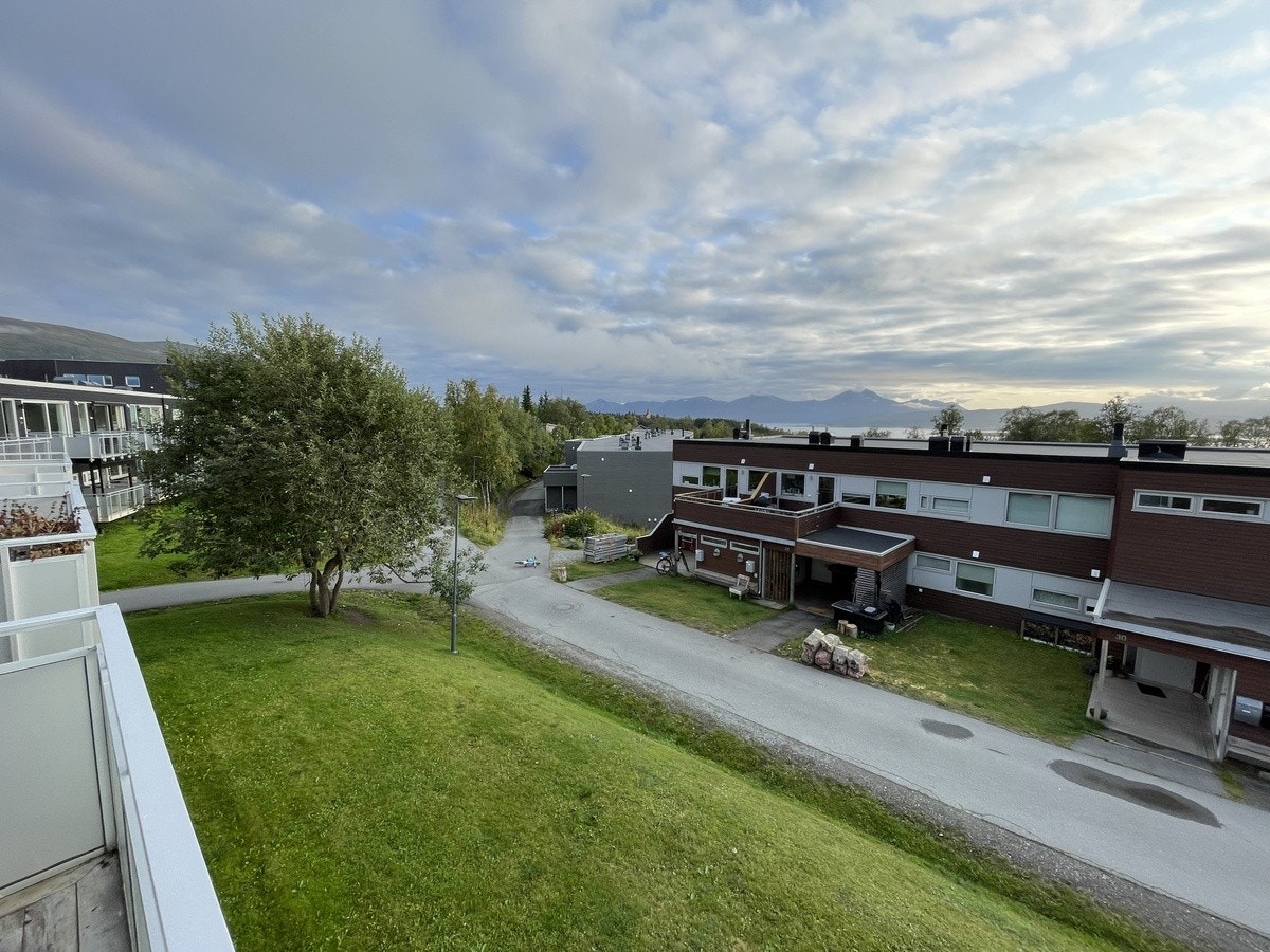 Nydelig utsikt mot sør fra terassen. Galleribilde