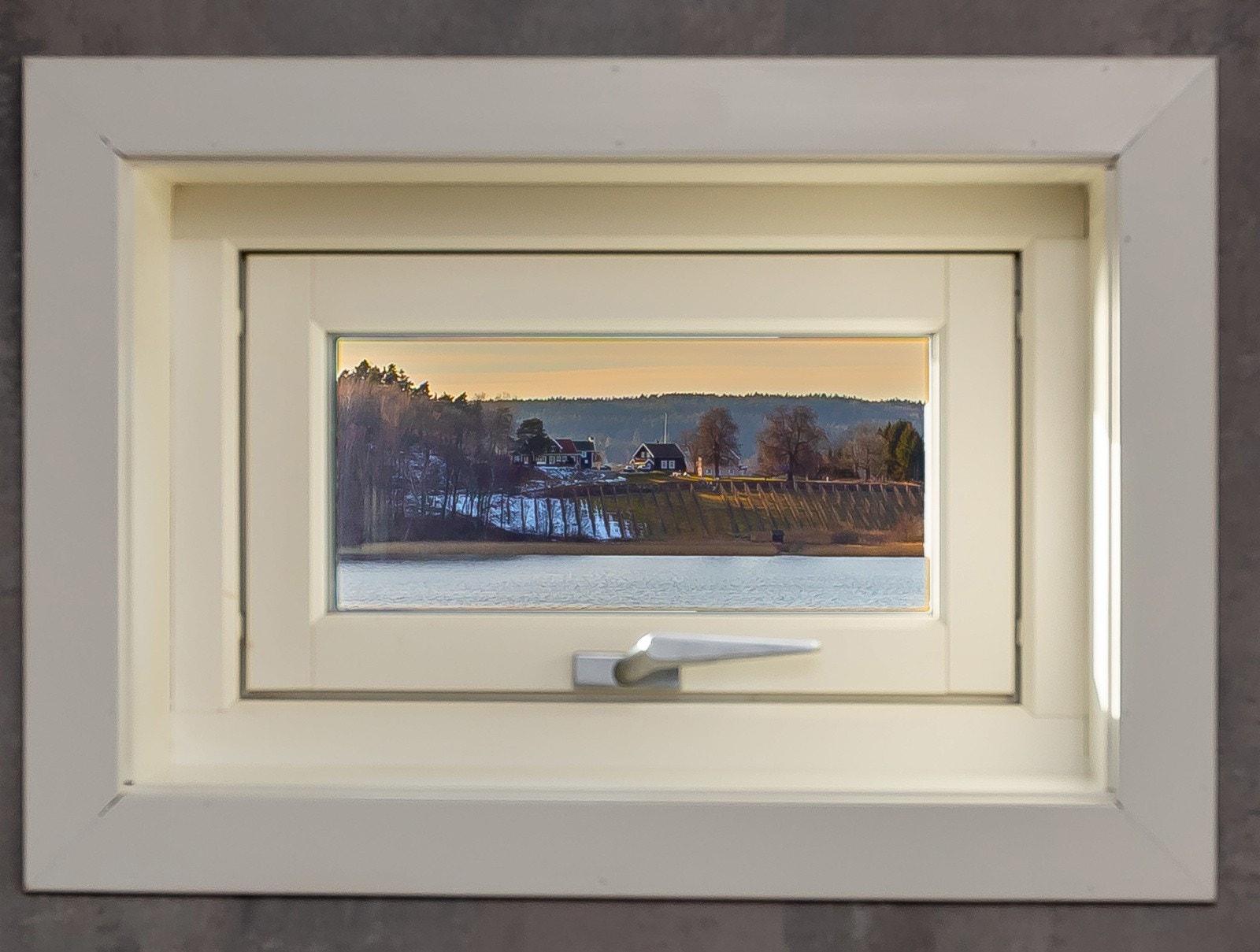 Hyggelig utsikt fra badekaret Galleribilde