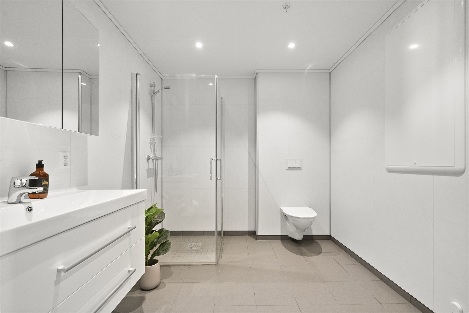 Lyst og fint bad Galleribilde