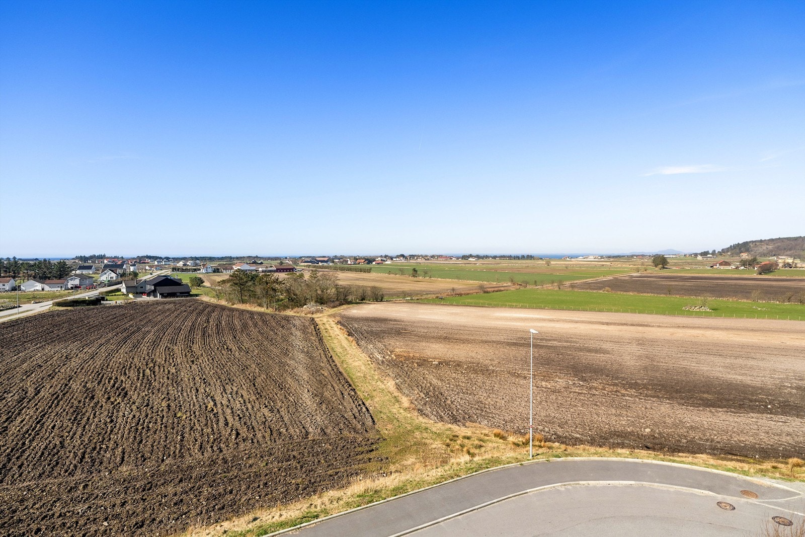 Flott panoramautsikt fra balkongen. Galleribilde