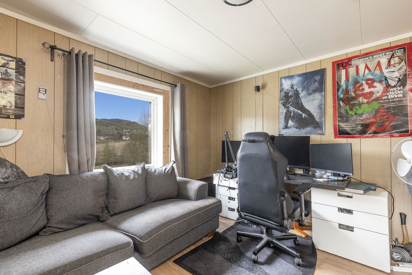 Soverom 3 benyttes i dag som stue, og er tilknyttet soverom 4. Galleribilde