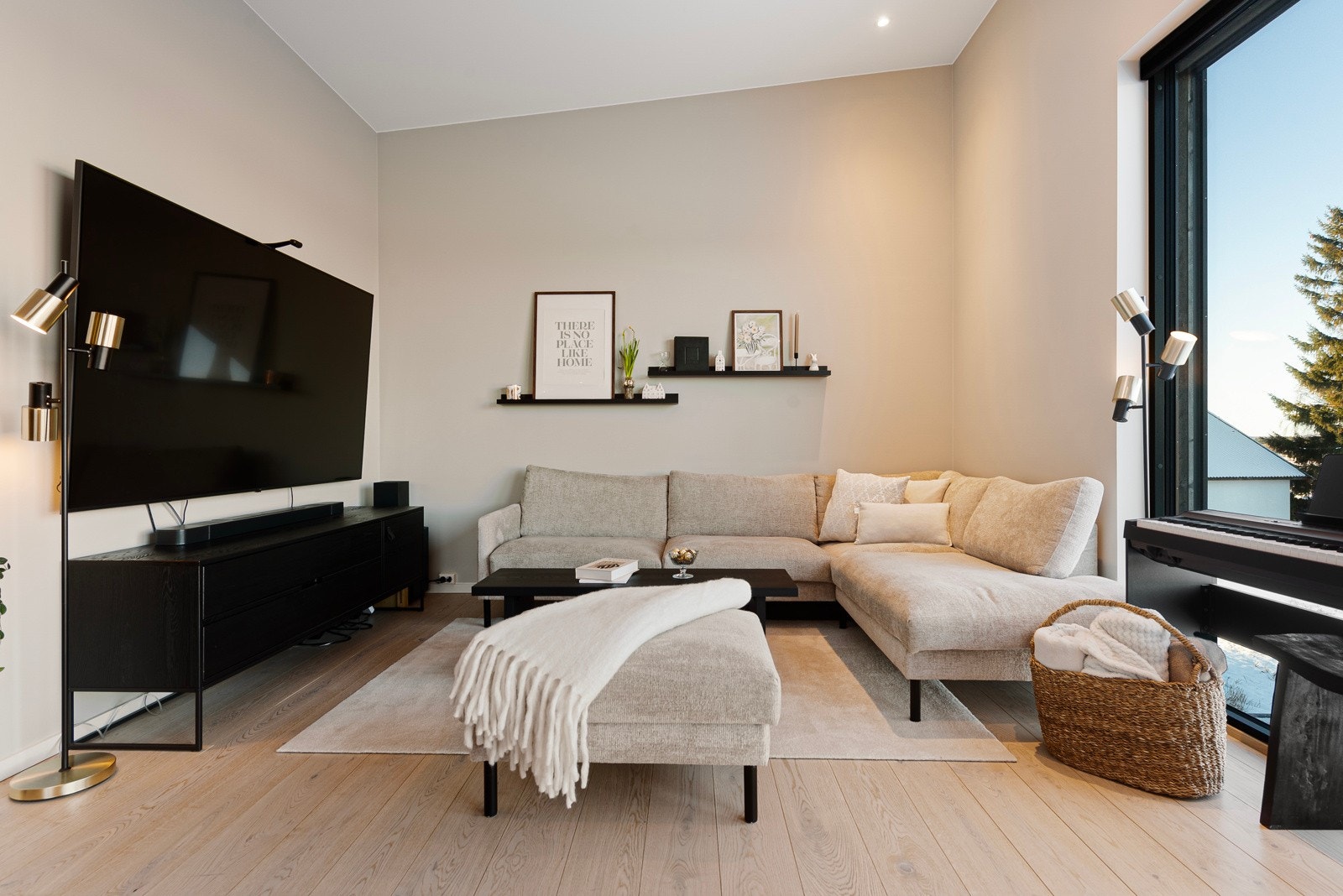 Koselig sofa/ tv-krok Galleribilde