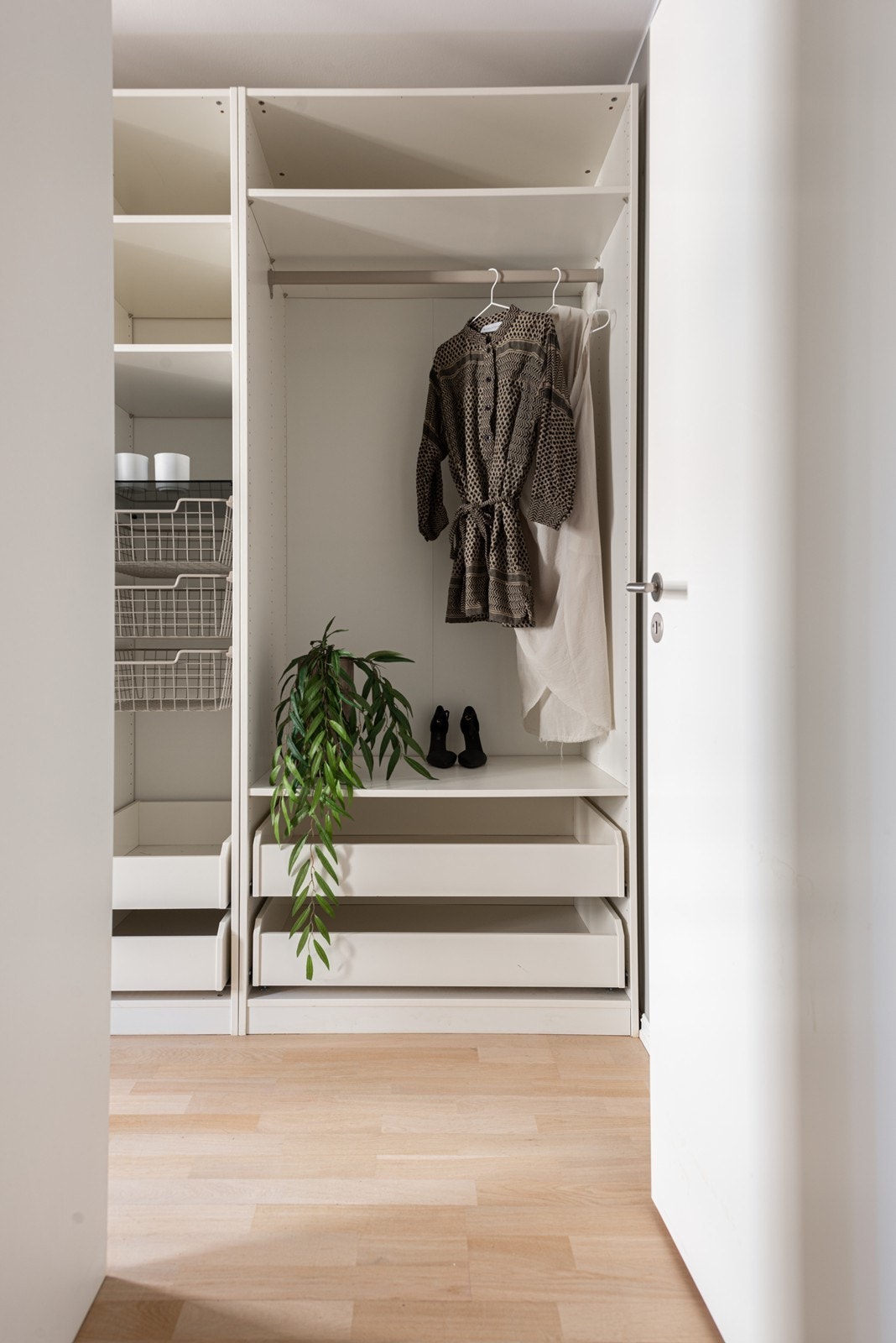 Soverom III blir i dag brukt som walk-in closet Galleribilde