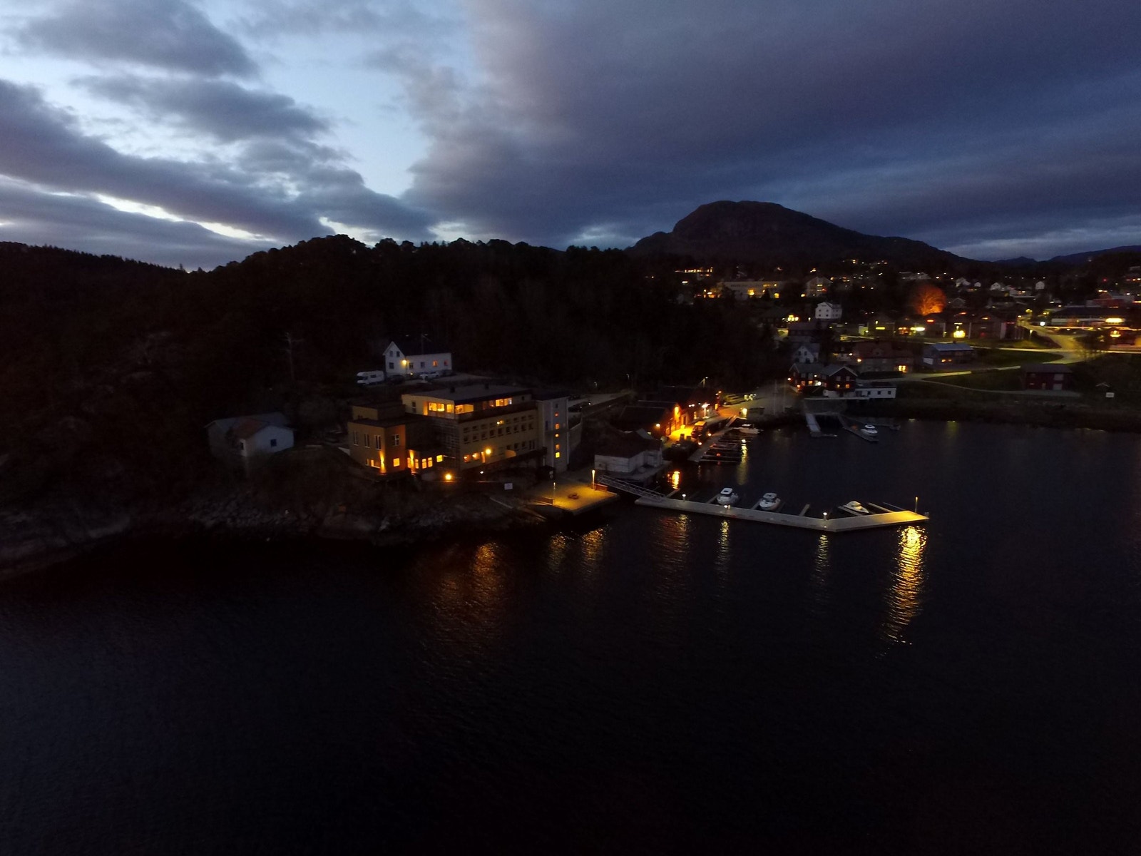 Kveldsstemning i Aurbukta Galleribilde