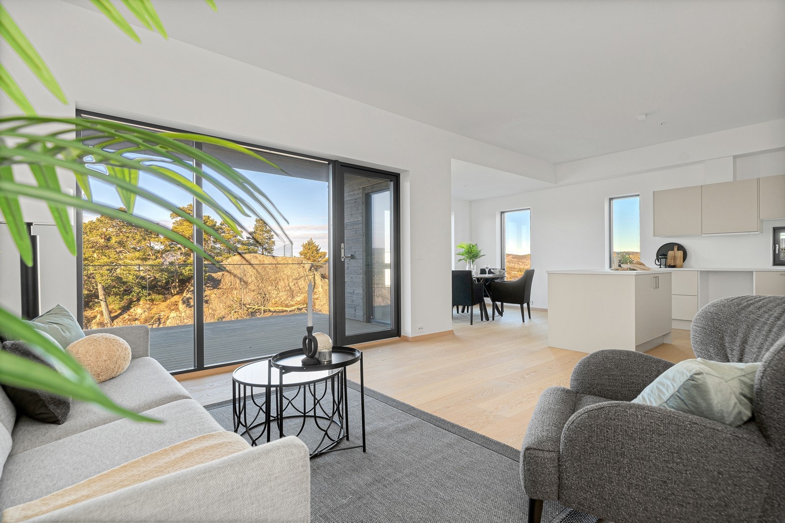 Nyoppført og moderne eierseksjonsleilighet på flotte Justneshalvøya Galleribilde