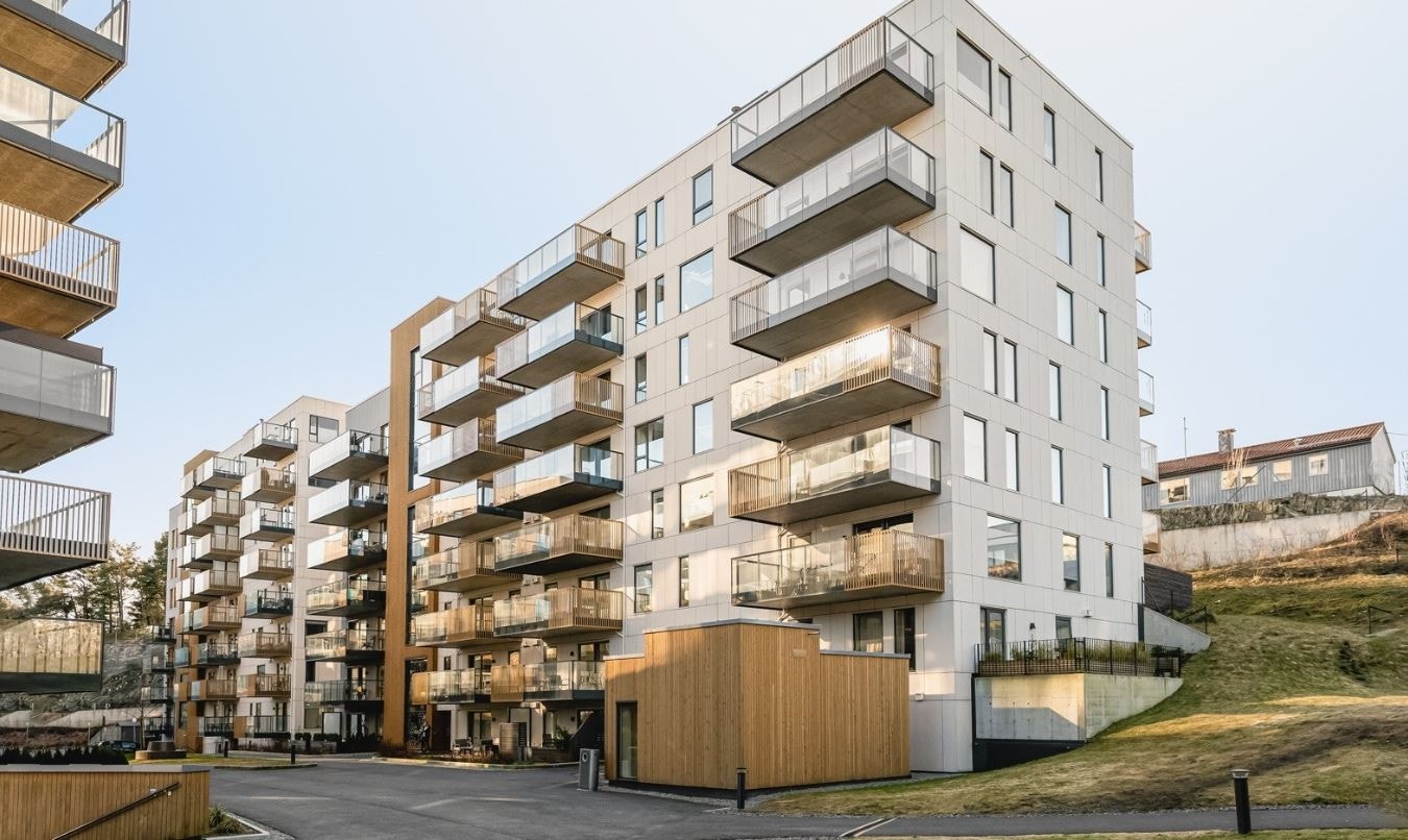 Sameiet har REMA 1000 og apotek i u. etasje. Galleribilde