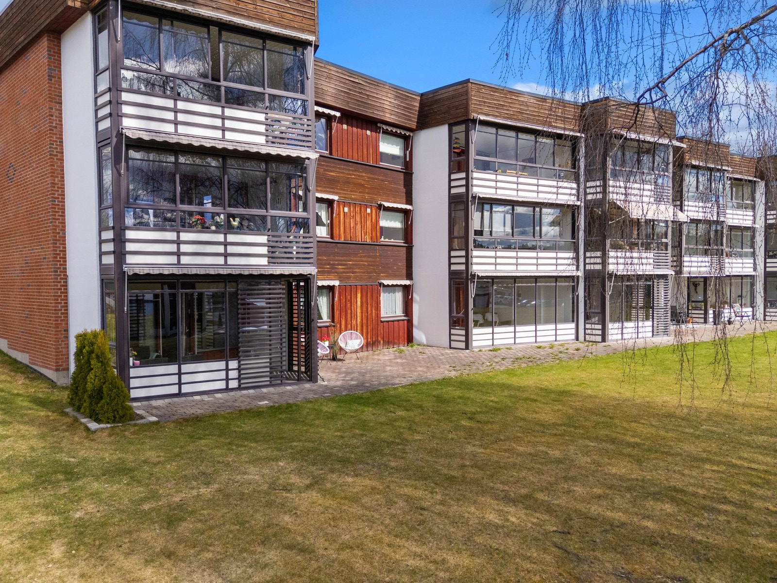 Velkommen til Furnesvegen 52C, presentert av André Høgsveen. Foto: Kim Rognmo Galleribilde