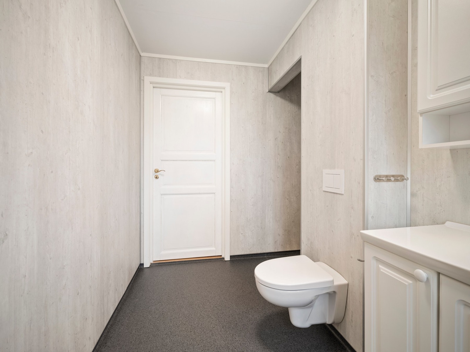 Badet har et moderniseringsbehov, men kan fint benyttes slik det står i dag. Galleribilde