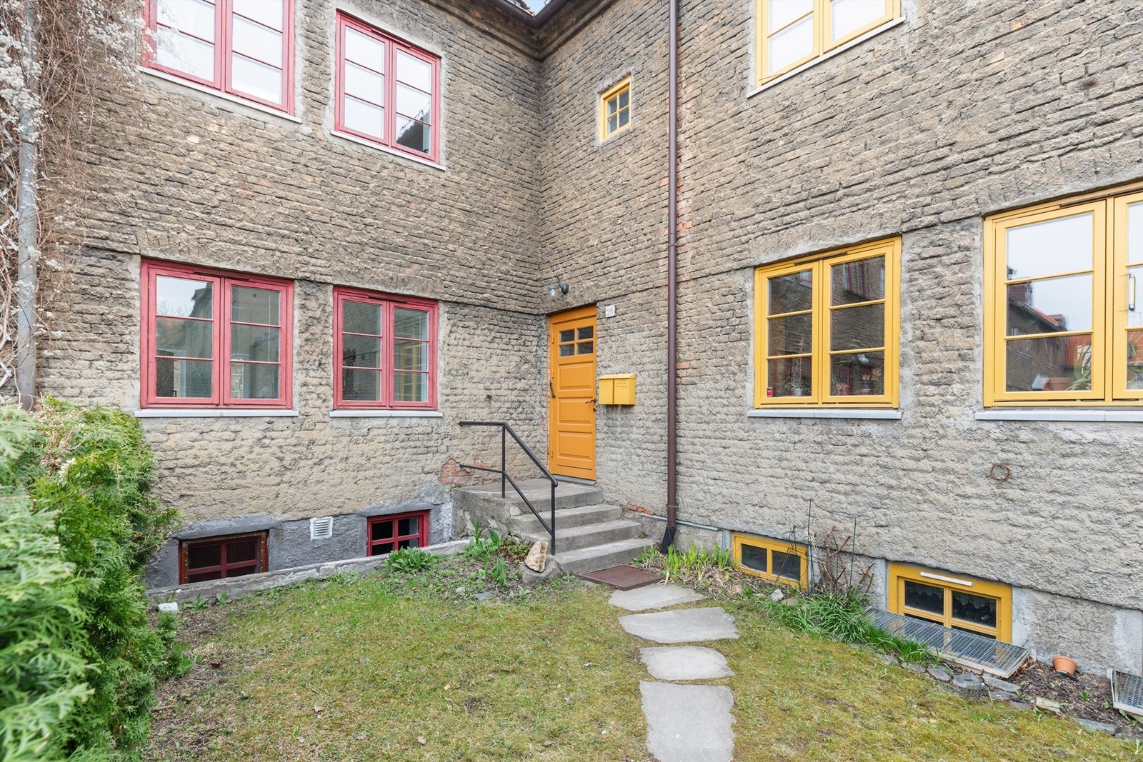 Andelen disponerer denne hageparsellen. Galleribilde