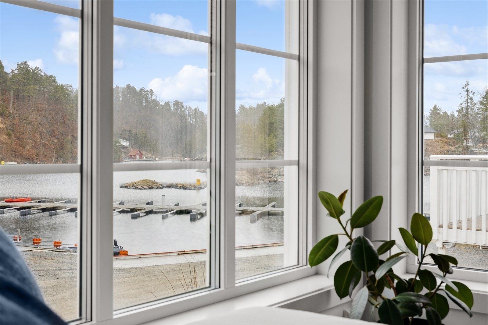 Herlig sjøutsikt. Galleribilde