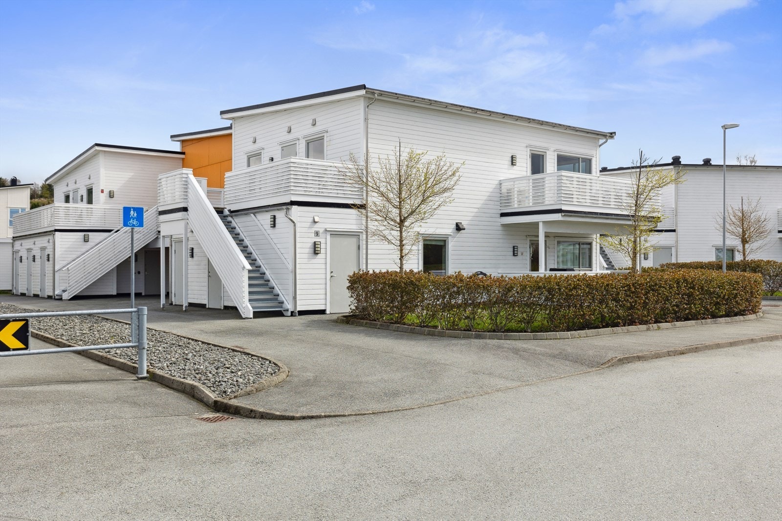 Røysvegen 9D ligger i et attraktivt og barnevennlig område på Moksheim. Galleribilde