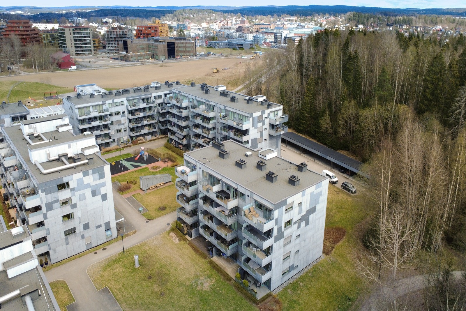 Kort avstand til Ski stasjon og sentrum Galleribilde