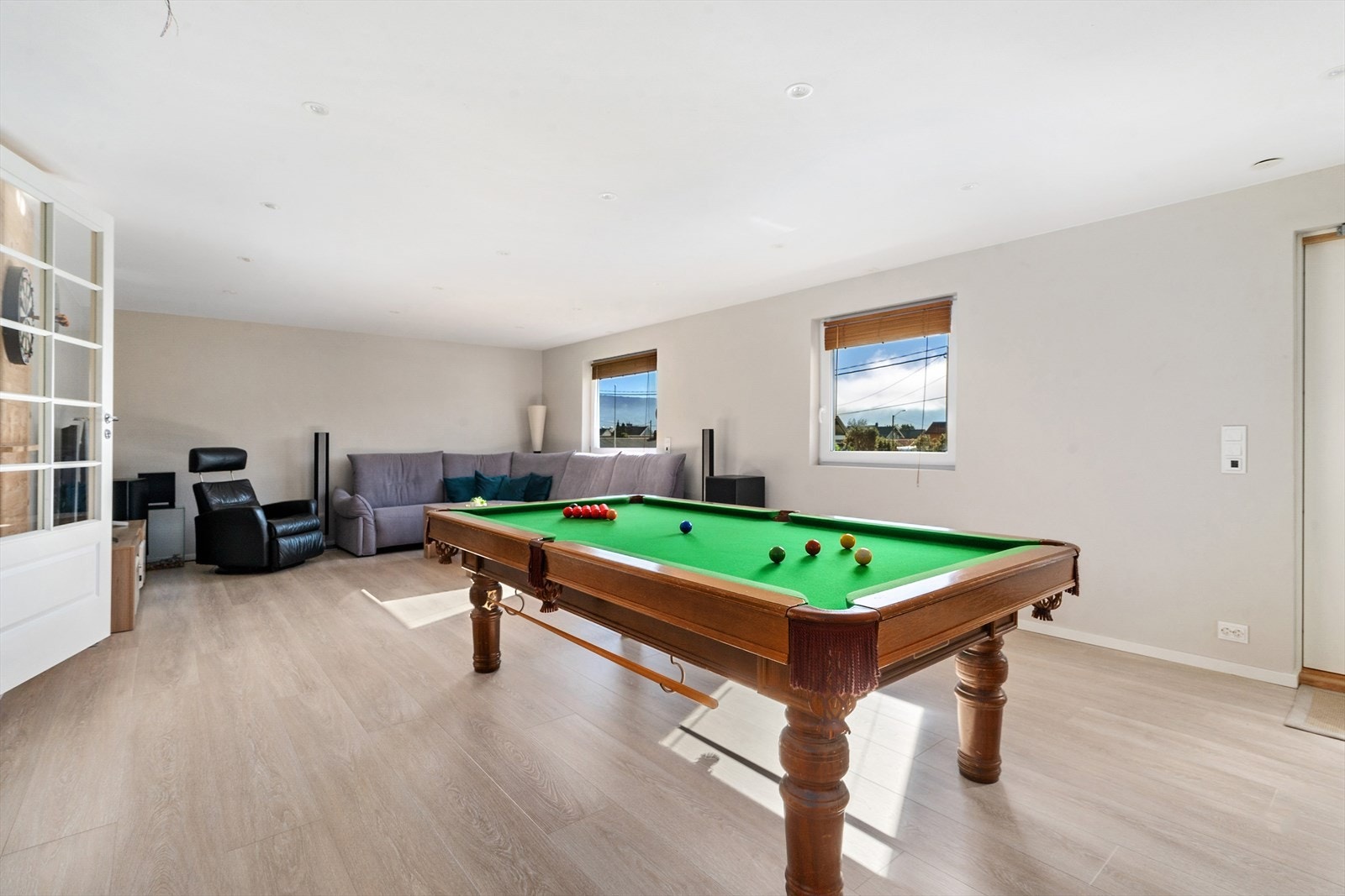 Stort og fint allrom /kjellerstue. Galleribilde