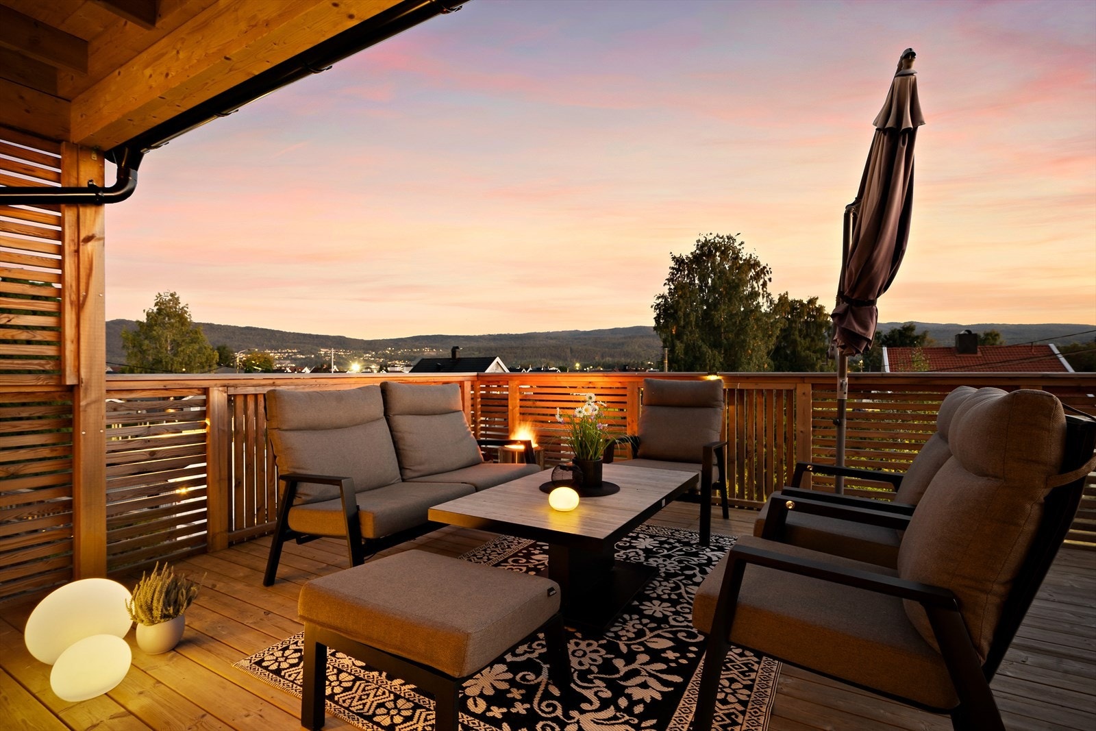 Her er det plass til flere sittegrupper. Galleribilde