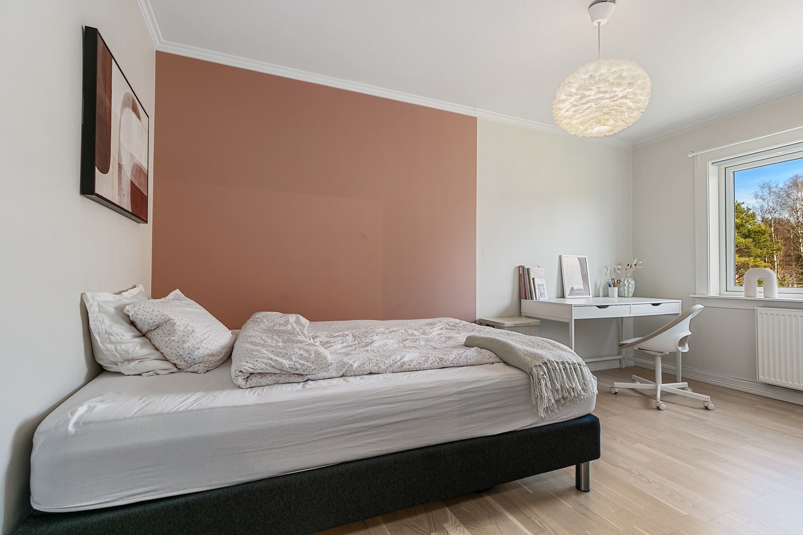 Barne-, gjesterom eller kontor? Soverommet har mange bruksmuligheter og er perfekt som soverom II. Galleribilde