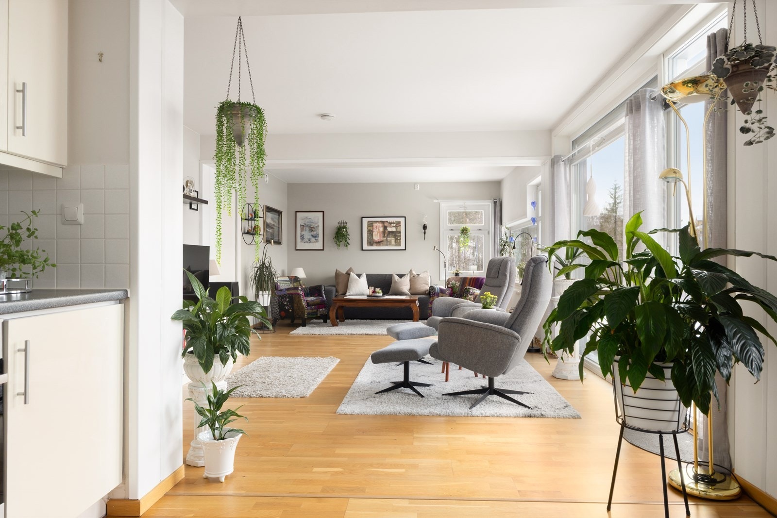 Leiligheten har en god og funksjonell planløsning som utnytter arealet godt. Galleribilde