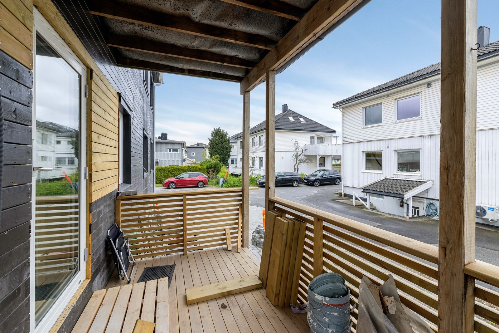 Balkong 1. etasje (venstre del) Galleribilde