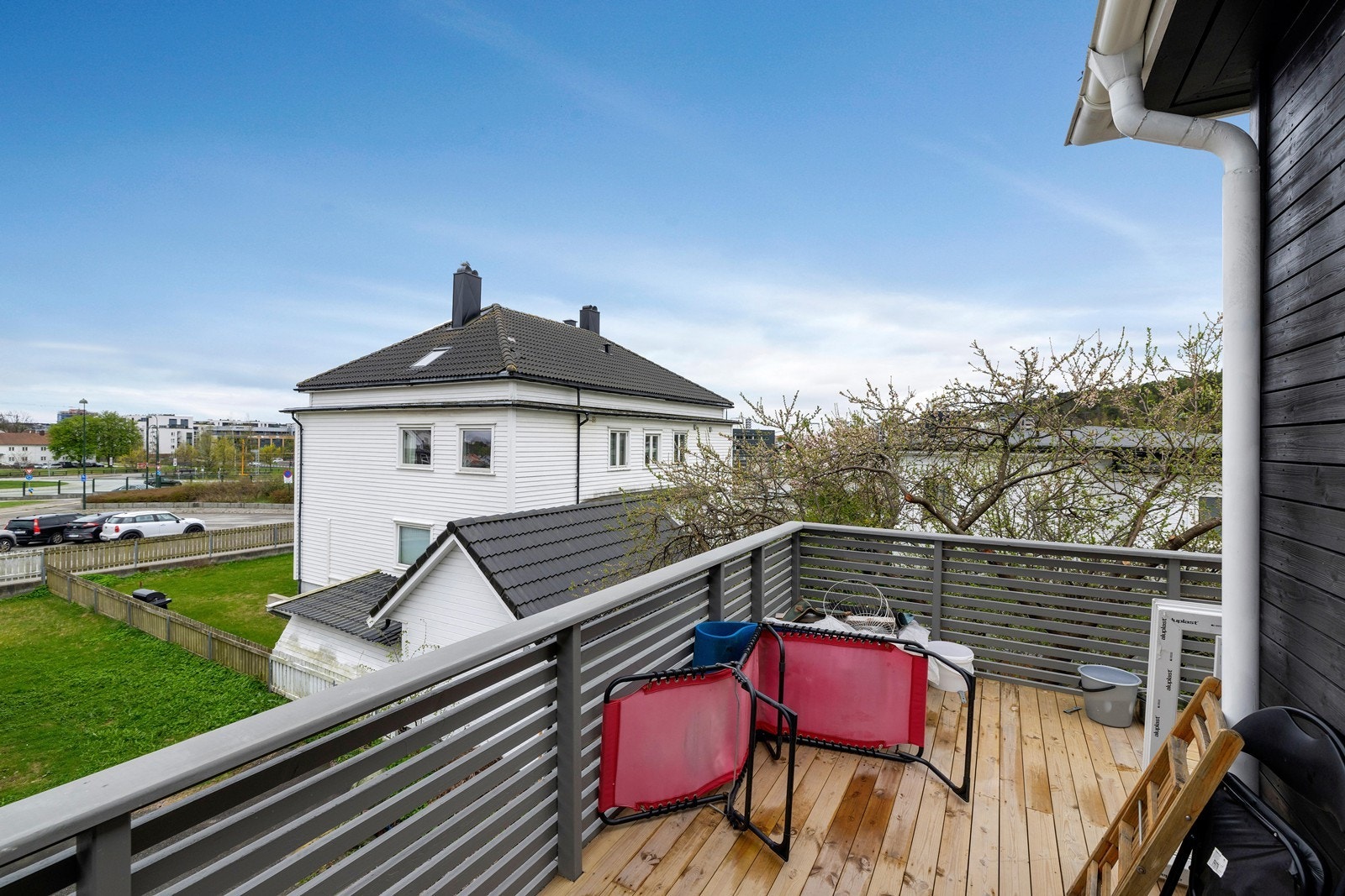 Balkong 2. etasje (ikke byggesøkt) Galleribilde