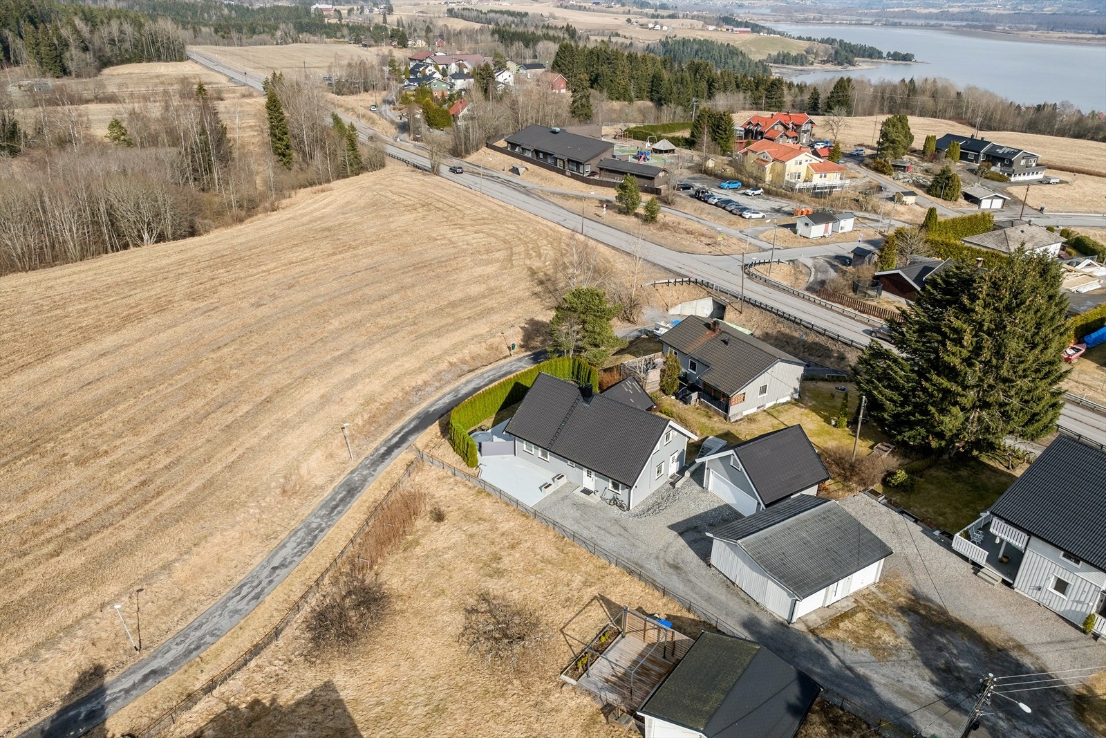 Naturskjønne omgivelser i umiddelbar nærhet. Galleribilde