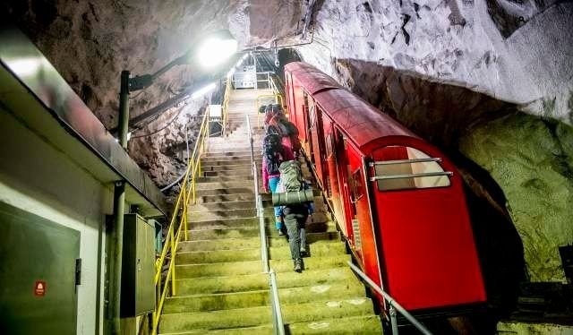 Taubane tar deg opp til Gaustabanen Galleribilde