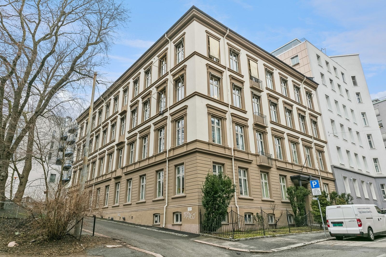 Fasade - Velkommen til visning! Galleribilde