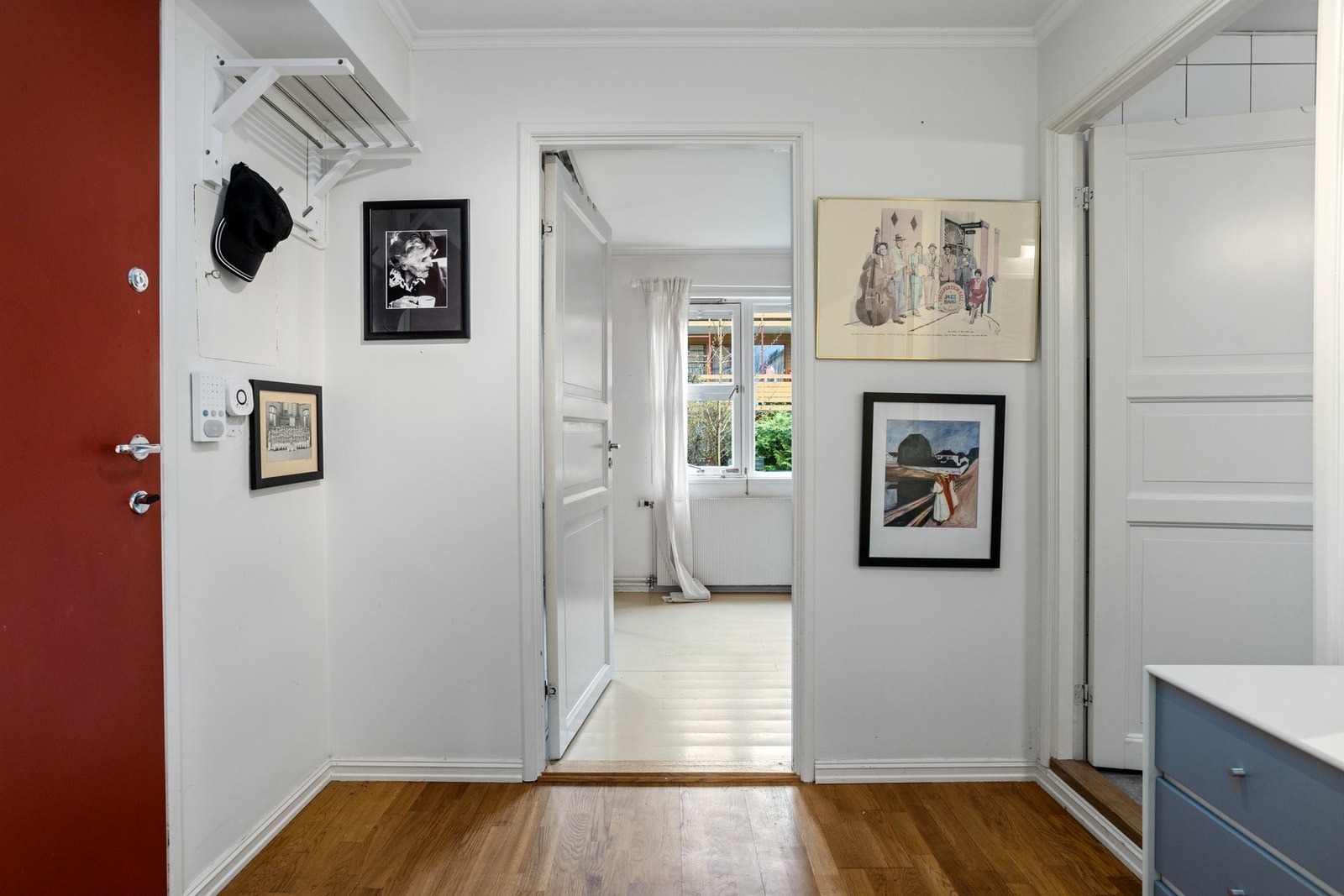 Entré/gang. Galleribilde