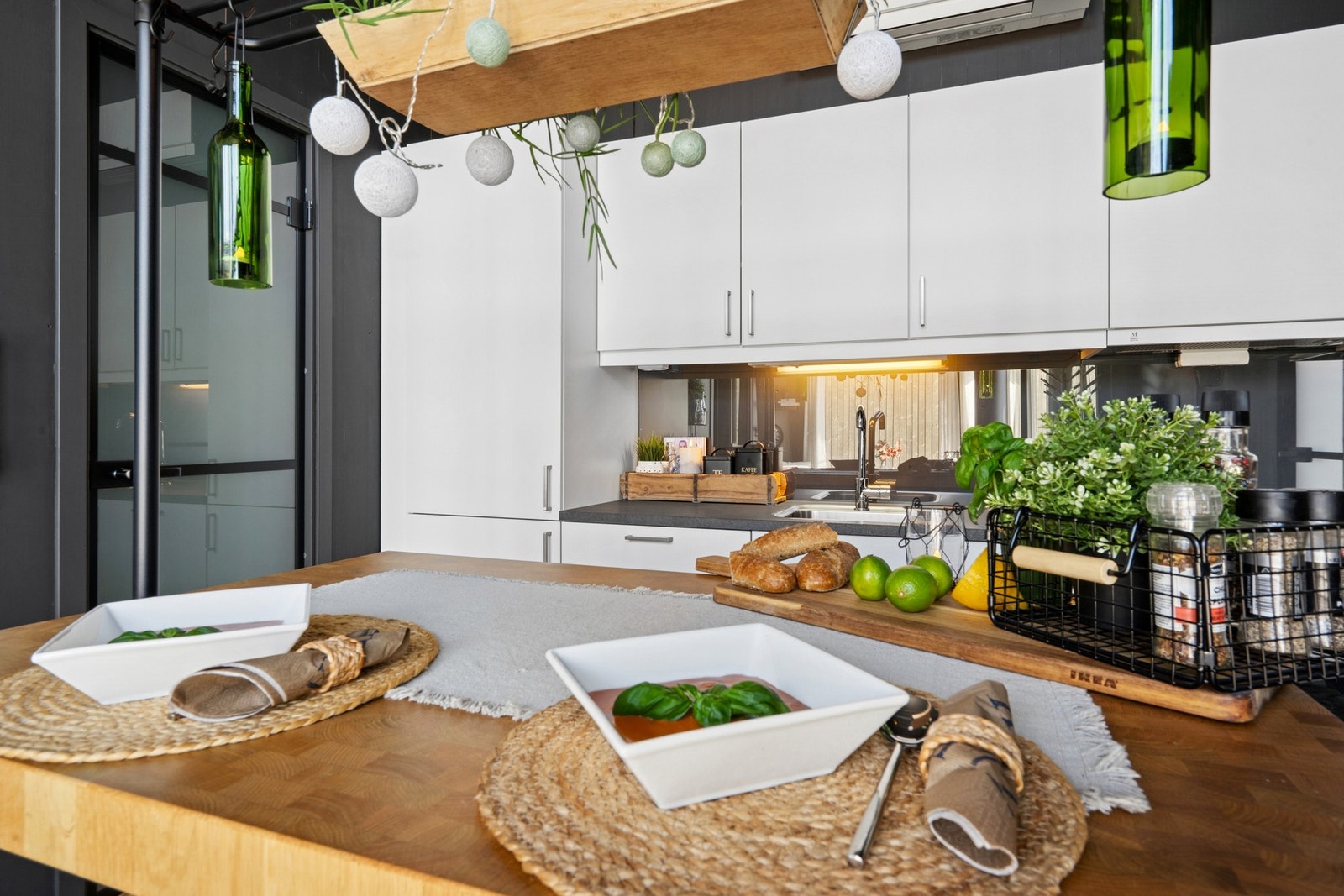 Perfekt for kokkelering og smaksrike opplevelser i godt lag. Galleribilde