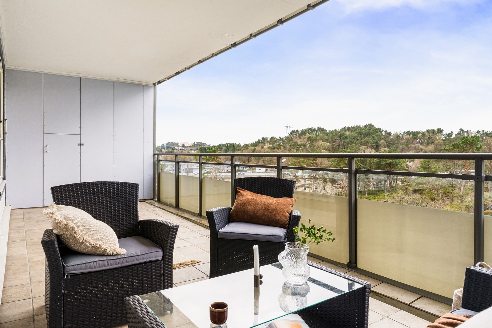 Vestvendt beliggenhet med gode solforhold! Galleribilde