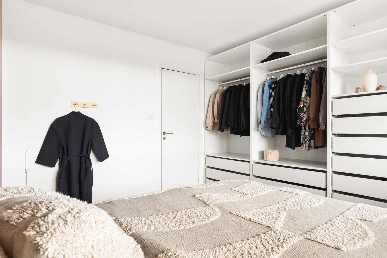 Leilighetens soverom måles til ca. 11,8. Galleribilde