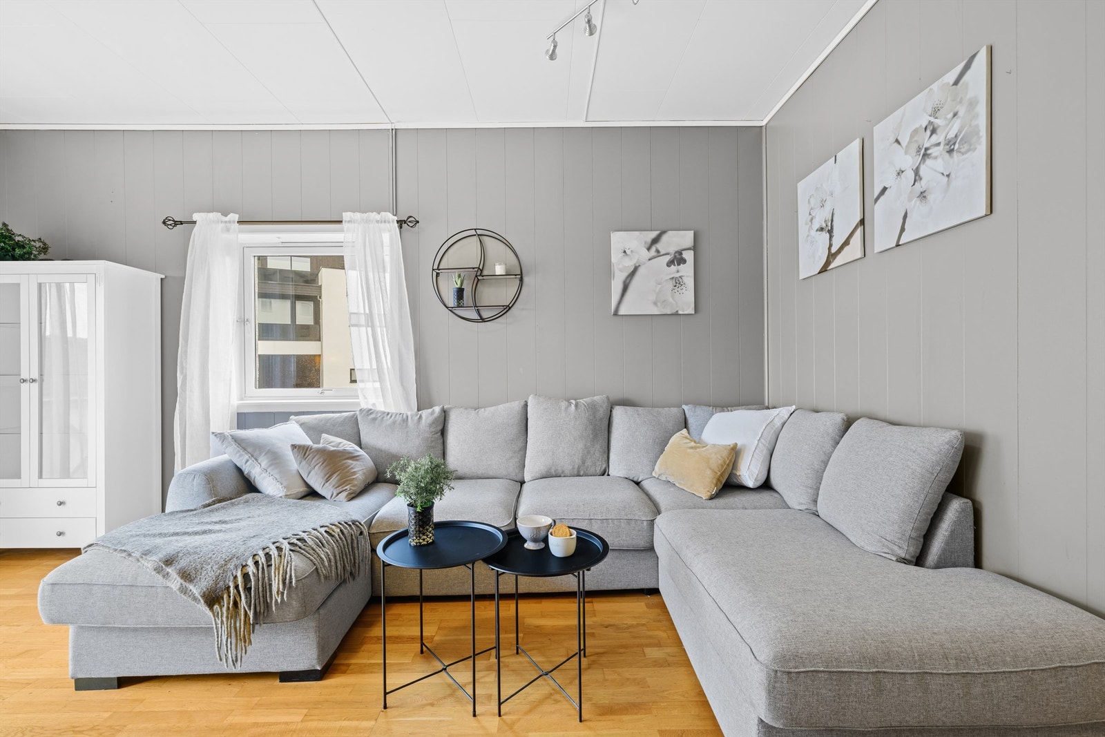 Velkommen til Jærbuveien 2, presenteres av Dardan Shabi v/Eiendomsmegler Krogsveen. Galleribilde