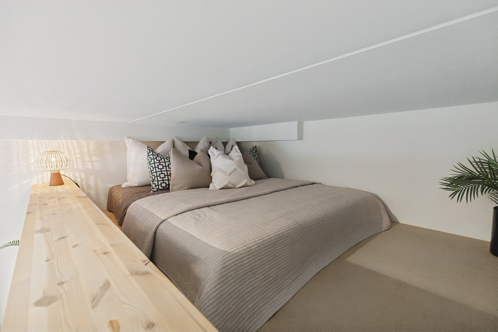 Det er god soveplass på hemsen. Praktisk hvis man har gjester på besøk. Galleribilde