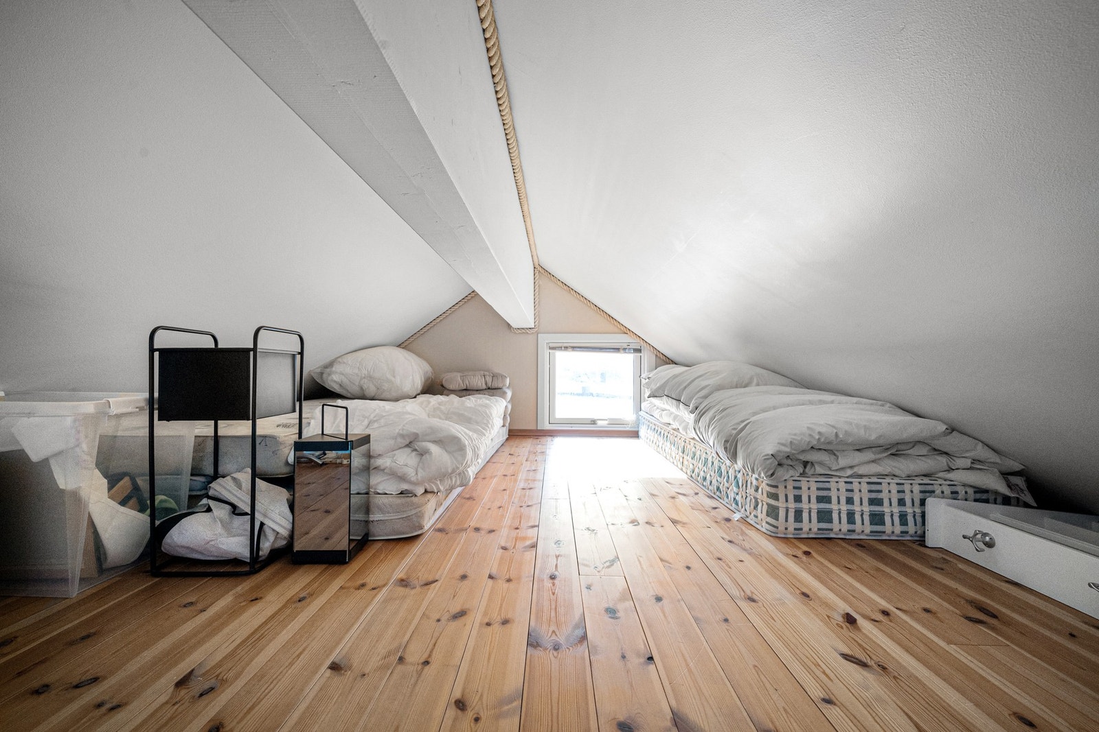 Hemsen er innredet med ekstra sengeplasser og kan også brukes for ekstra lagring Galleribilde