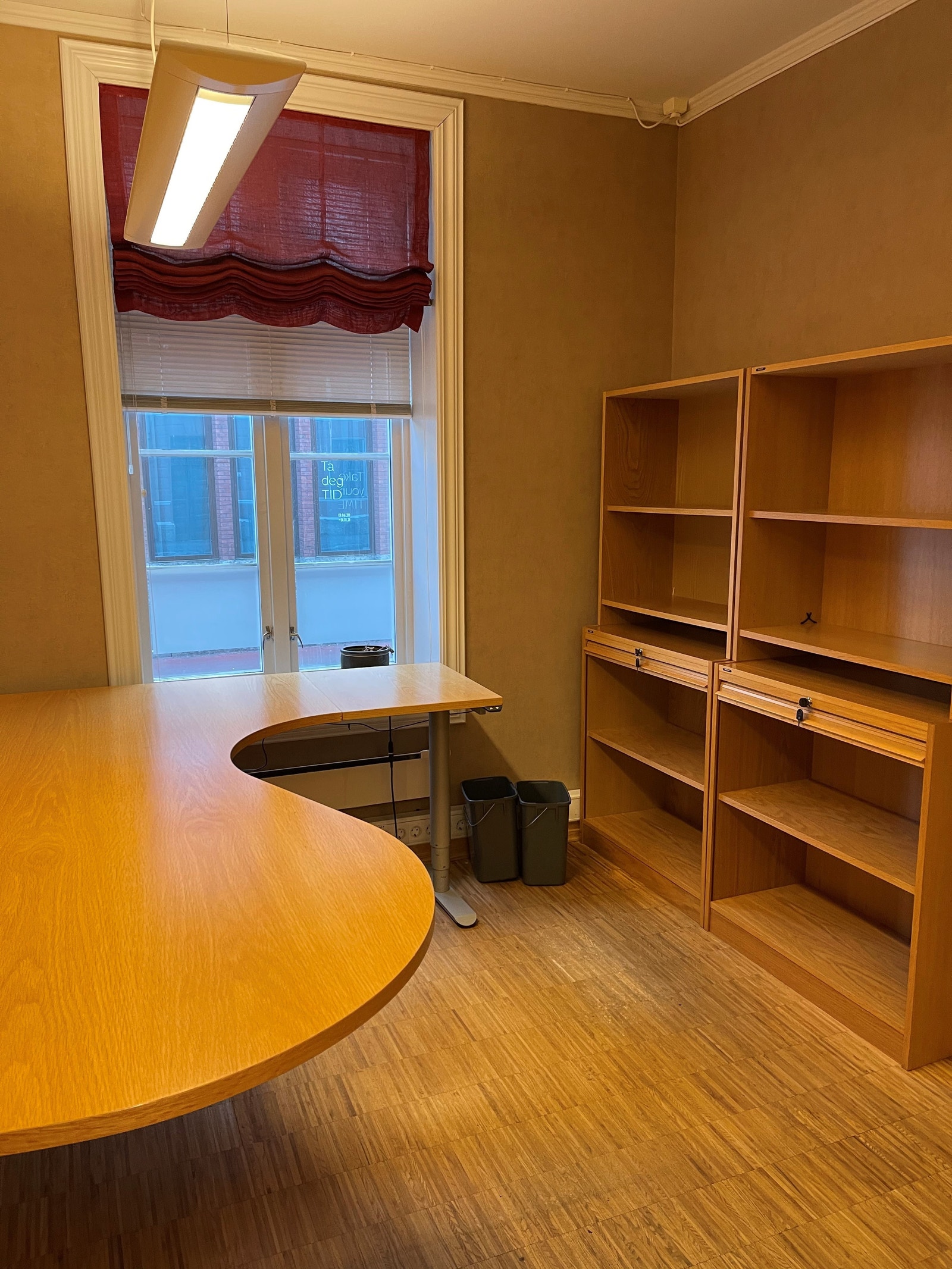 Ledig kontor Galleribilde