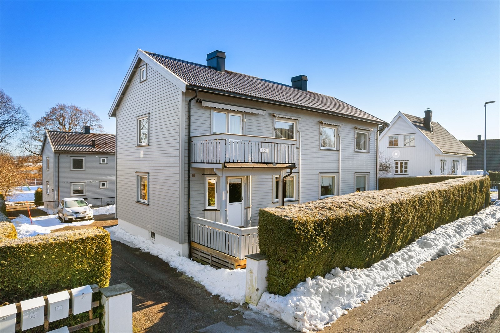 Fasade og gårdsplass Galleribilde