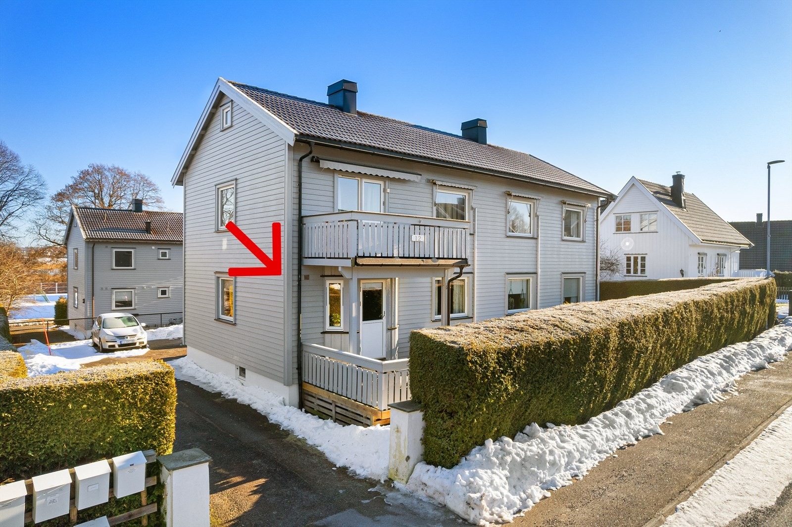 Fasade og gårdsplass Galleribilde