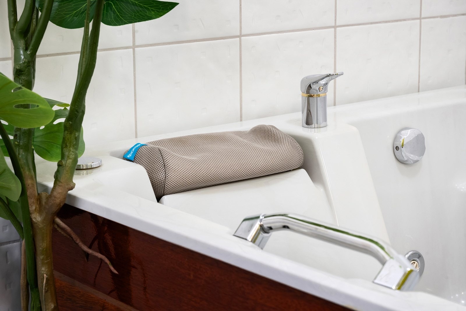 Spaavdelingen har badekar og dusjnisje. Galleribilde