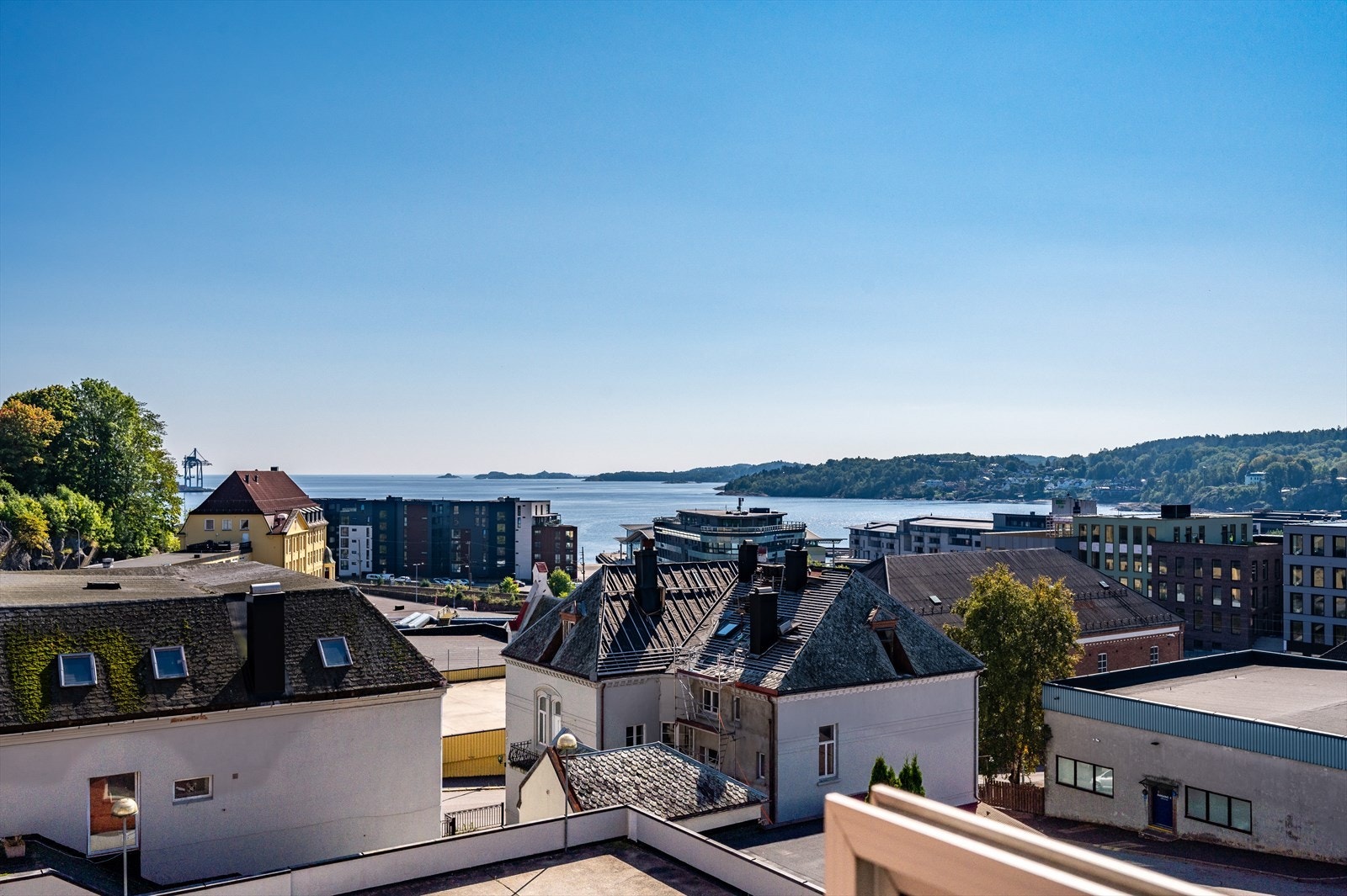 Utsikt fra balkong Galleribilde