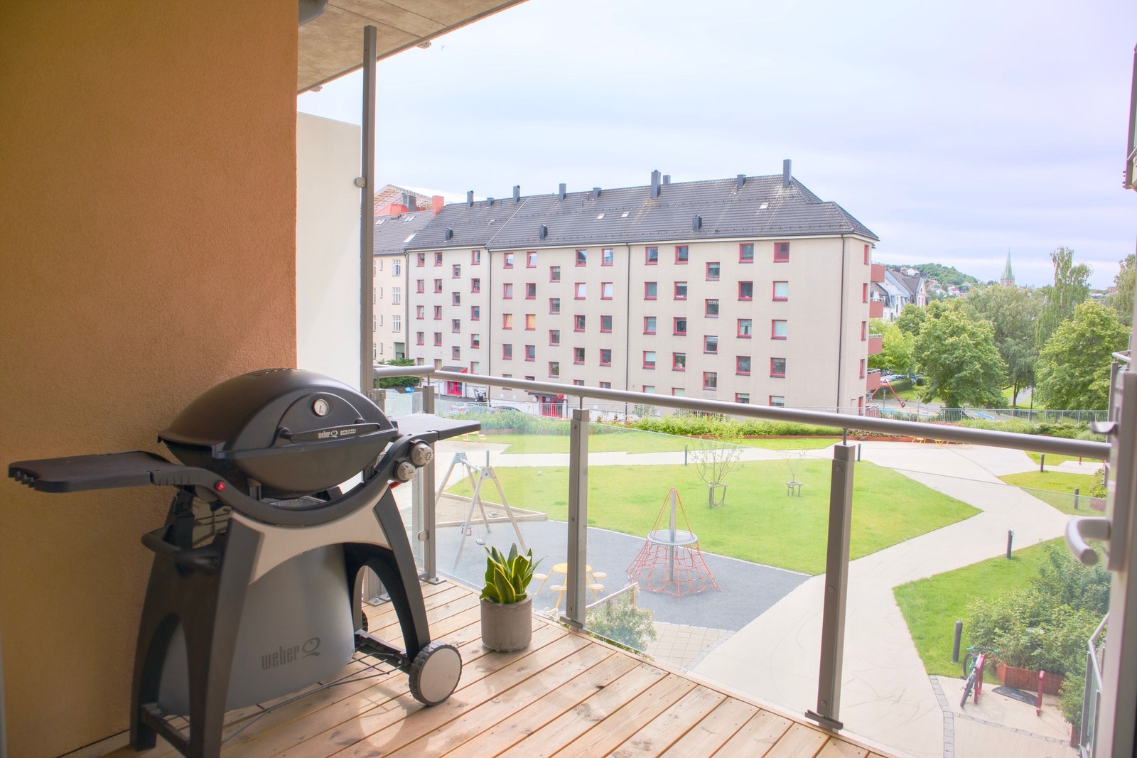 - Balkong på 6,3 m² gir plass til det viktigste - Galleribilde