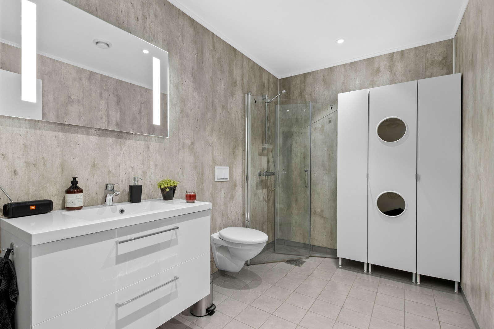 Romslig bad Galleribilde