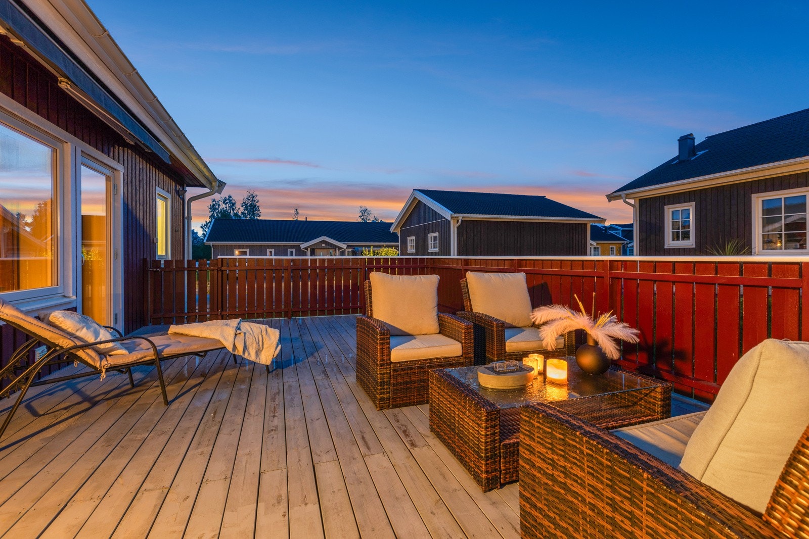 Boligen har flotte uteområder med en terrasse på hele 26kvm. Galleribilde