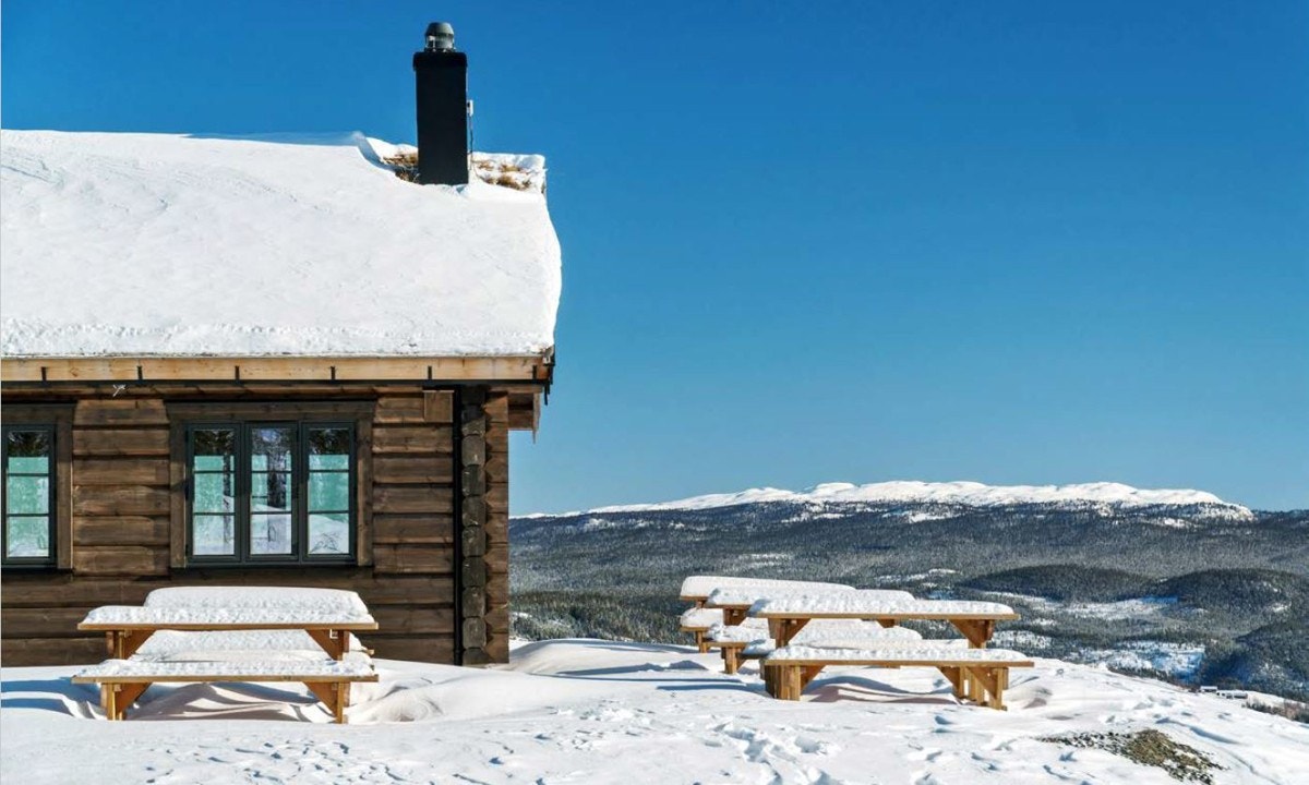 Varmestua med utsalg og utsikt Galleribilde